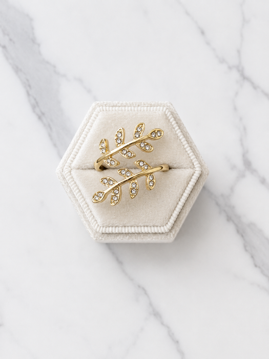 Laurel Vine Ring