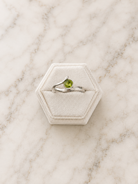 Peridot Green Swirl Ring