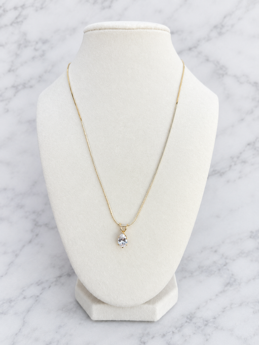Avon Clear Teardrop Pendant Necklace